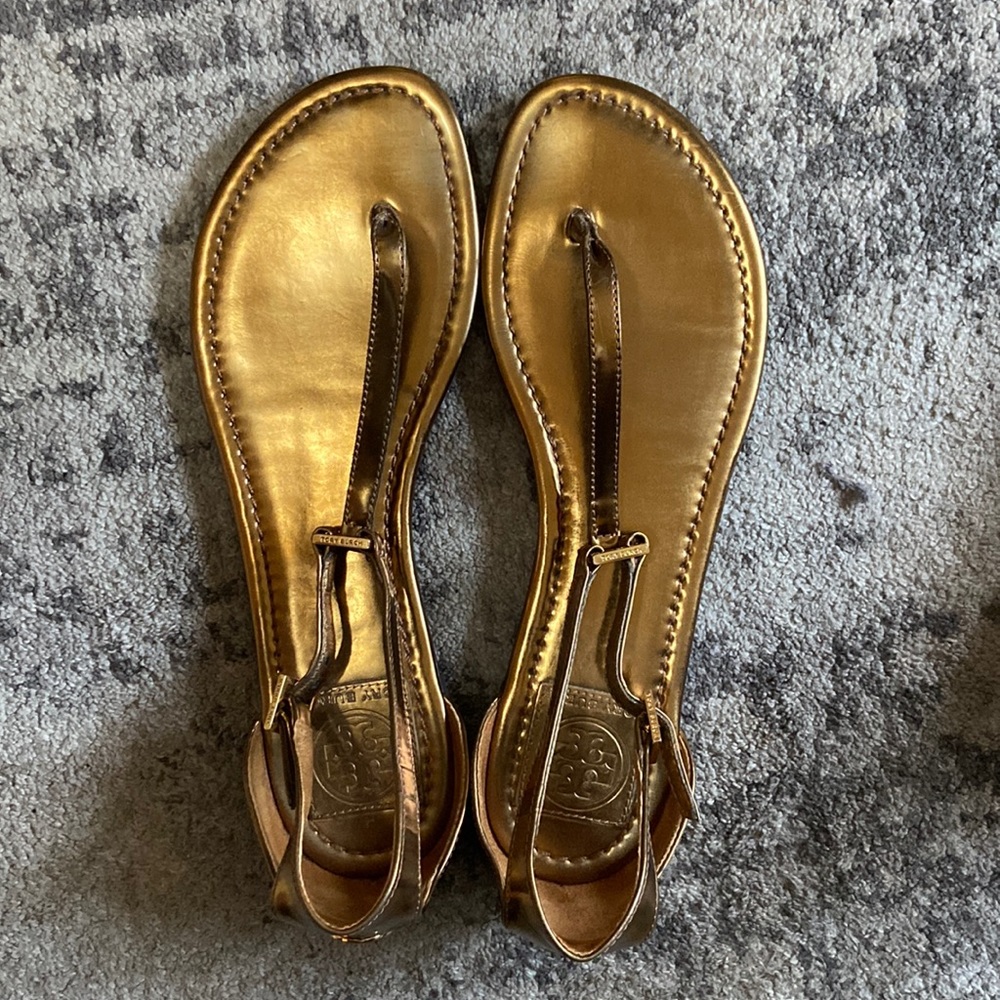 Tory Burch sandals. Bronze in color.